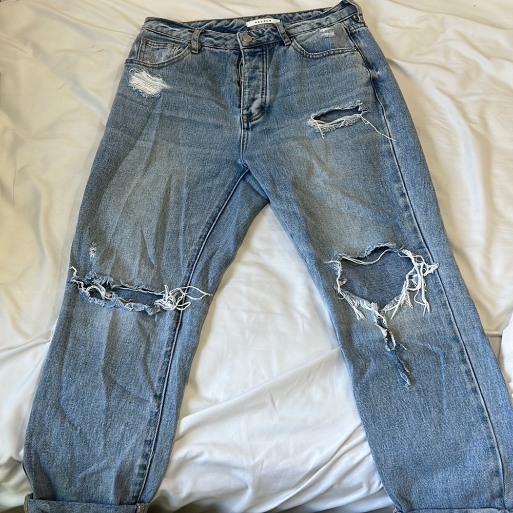 PACSUN Ripped Mom Jeans Womens Size 26, Wide Leg Medium Wash Distressed Style